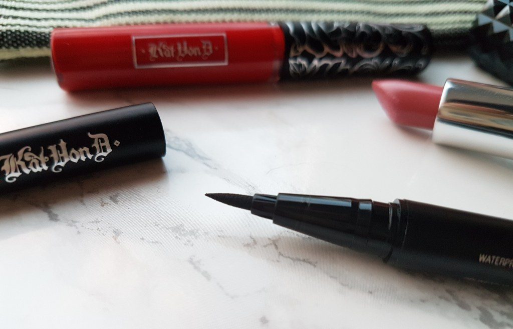 kat von d eyeliner lipstick