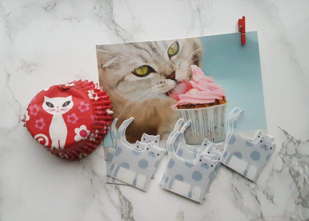 my purrfect gift box october