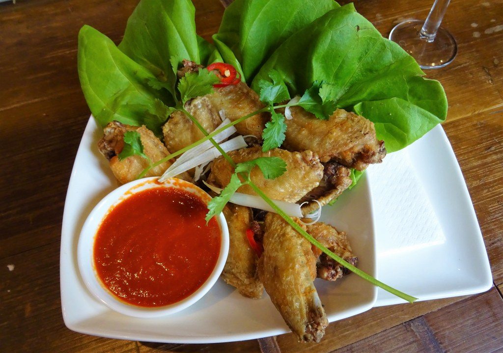 pho restaurant chicken wings