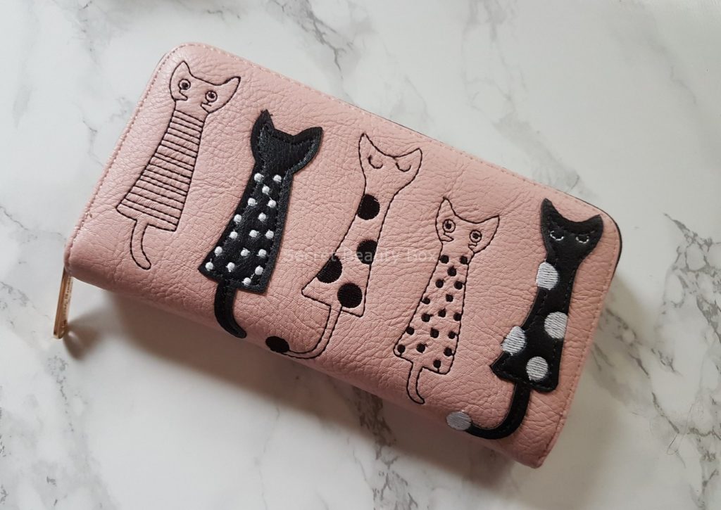 My purrfect gift box