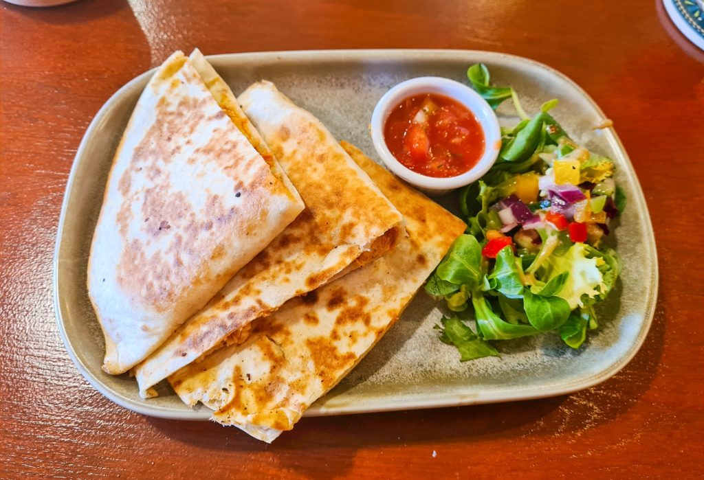 piri-siri mexicn chicken quesadilla